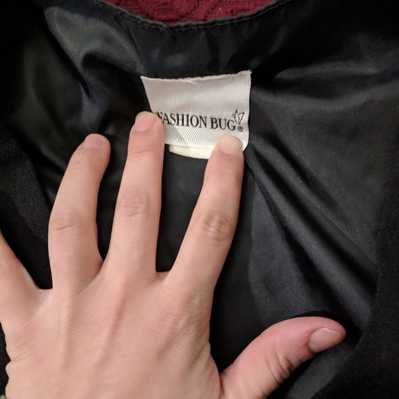 Vest - Picture 3 of 3